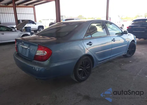 2002 Toyota Camry Xle z USA, uszkodzony, nr VIN 4T1BE32K32U542971